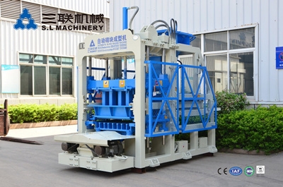 آلة تصنيع الطوب الصلب الهيدروليكي Q(F)T6-15 ذات المحرك الاهتزازي