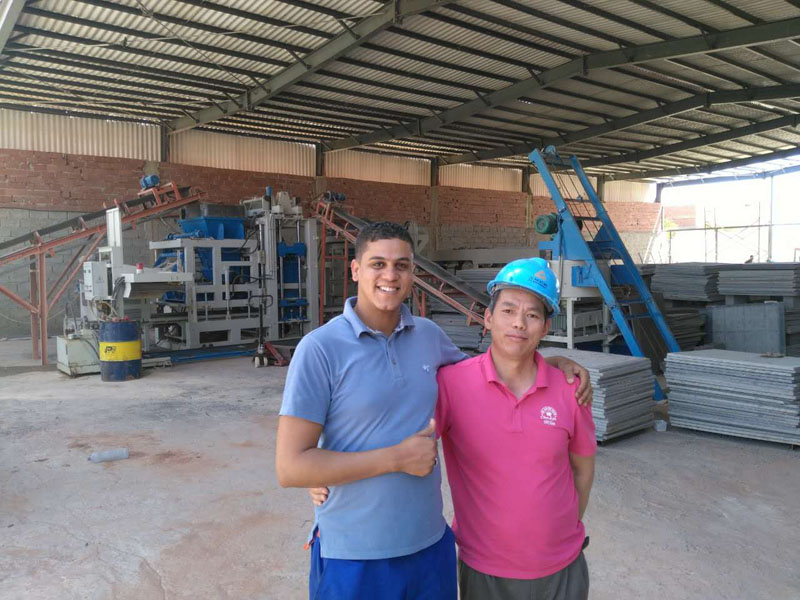 وصل خط إنتاج آلة تصنيع الطوب Sanlian Machinery إلى مدينة عبد الله، الجزائر، أفريقيا